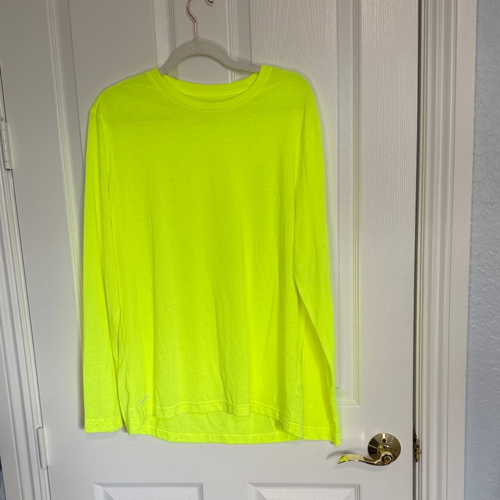 NWT Vibrant Neon Yellow Long Sleeve Shirt - Picture 6 of 9